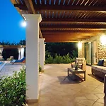 فيلة Penelope Kefalonia *