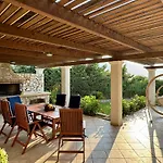 Penelope Kefalonia فيلة *