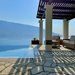 فيلة Penelope Kefalonia سبارتيا