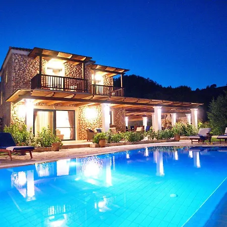 Penelope Kefalonia * Spartià